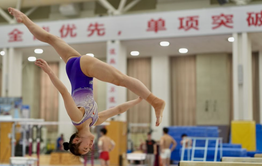 九游娱乐玩转游戏世界，乐在其中